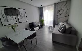 Apartament 63